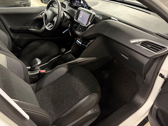 Peugeot 2008 22 of 30