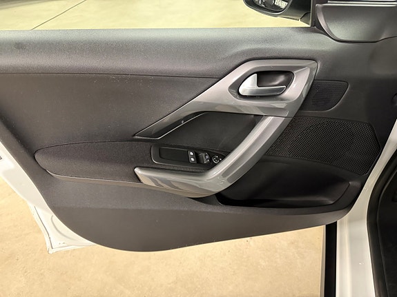 Peugeot 2008 24 of 30