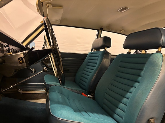 Volvo 142 5 of 5