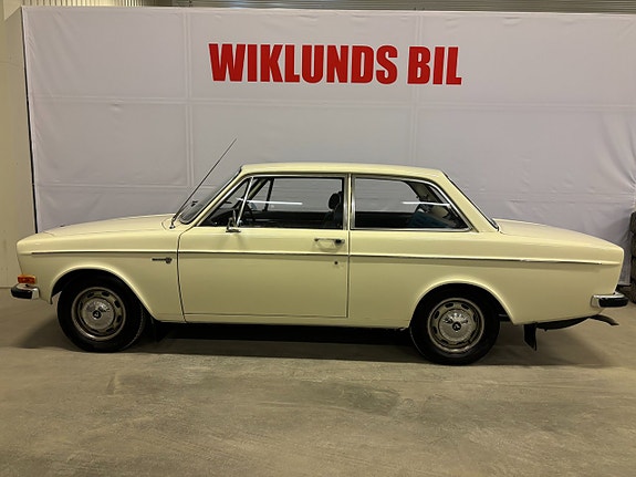 Volvo 142 2 of 5