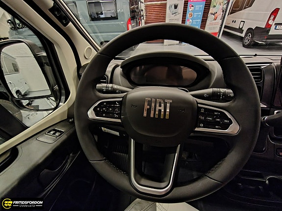 Sunlight Van V 67 S Adventure (Fiat) Smal och smidig 3 of 5