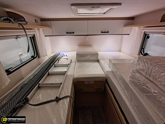 Sunlight Van V 67 S Adventure (Fiat) Smal och smidig 12 of 15