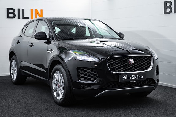 Jaguar E-PACE 4 of 27