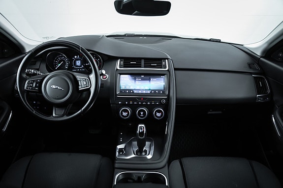 Jaguar E-PACE 27 of 27