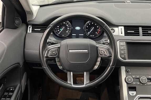 Land Rover Range Rover Evoque 11 of 26