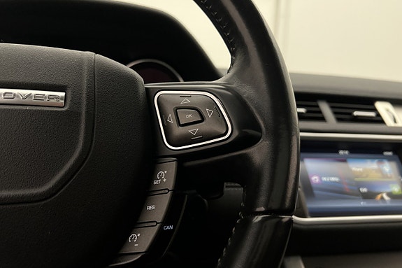 Land Rover Range Rover Evoque 13 of 26