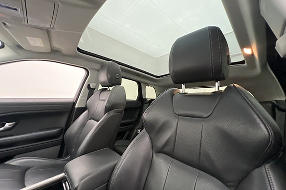 Land Rover Range Rover Evoque 9 of 26