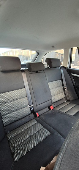 Skoda Octavia Scout 4 of 5