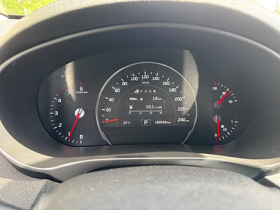 Kia Sorento 16 of 19