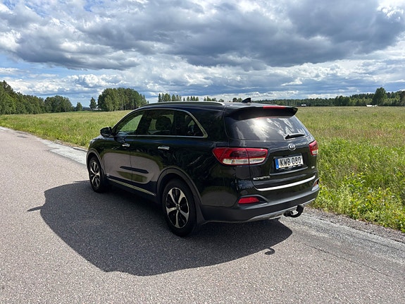 Kia Sorento 5 of 19