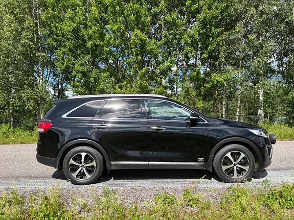 Kia Sorento 8 of 19