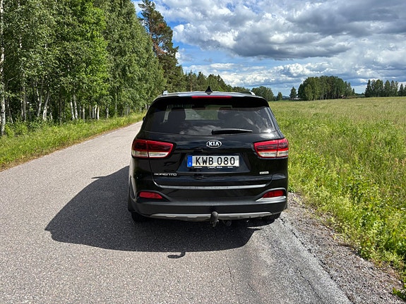 Kia Sorento 6 of 19