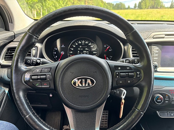 Kia Sorento 15 of 19
