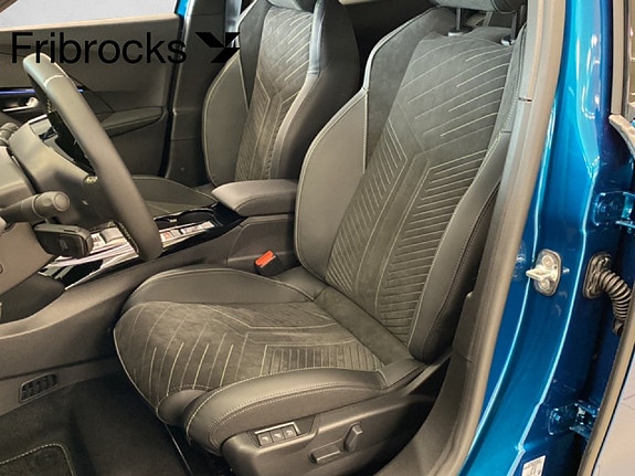 Peugeot e-2008 7 of 14