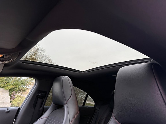 Mercedes-Benz CLA220 d 12 of 17