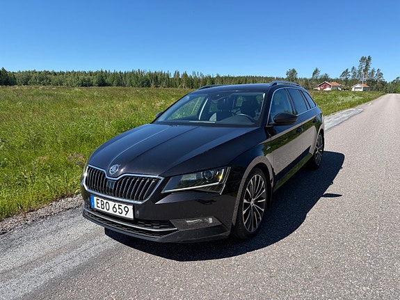 Skoda Superb 3 of 5