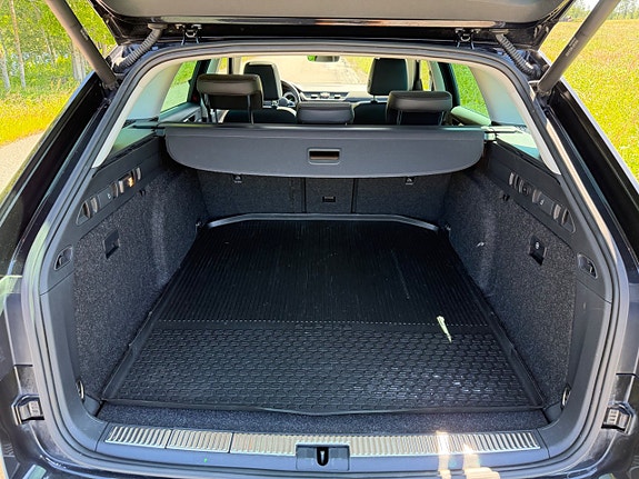 Skoda Superb 9 of 23