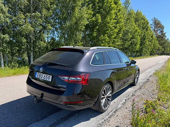 Skoda Superb 7 of 23