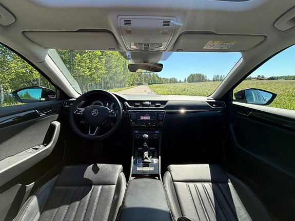 Skoda Superb 17 of 23