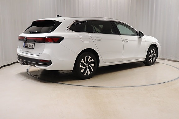 Volkswagen Passat 4 of 5