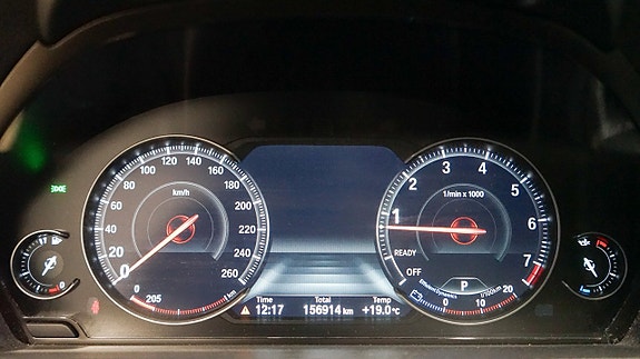 BMW 330i 17 of 22