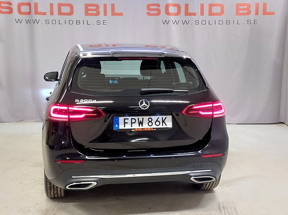 Mercedes-Benz B200 d 5 of 5