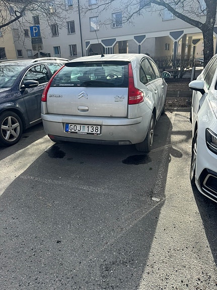 Citroen C4 2 of 2
