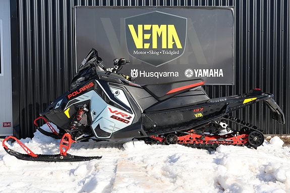 Polaris 650 INDY VR1 DYNAMIX 137" DEMO MOMSAD -26 8 of 10