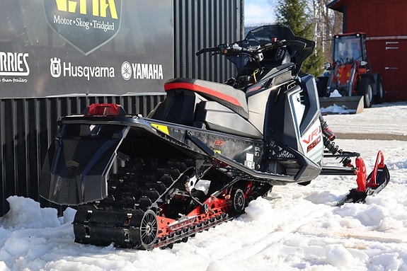 Polaris 650 INDY VR1 DYNAMIX 137" DEMO MOMSAD -26 4 of 10