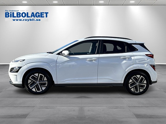 Hyundai Kona 2 of 5