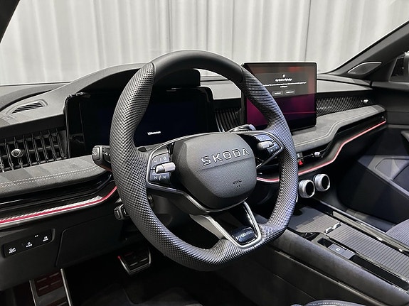 Skoda Superb 12 of 19