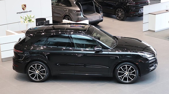 Porsche Cayenne 11 of 11