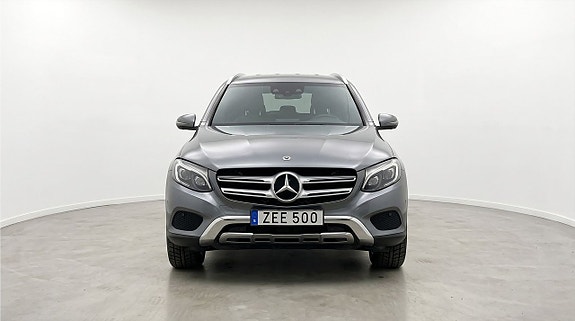 Mercedes-Benz GLC350 e 2 of 5