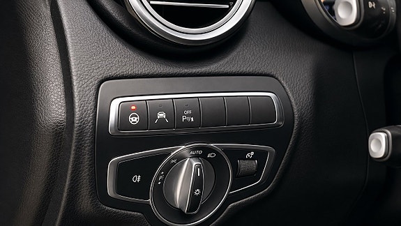 Mercedes-Benz GLC350 e 17 of 22