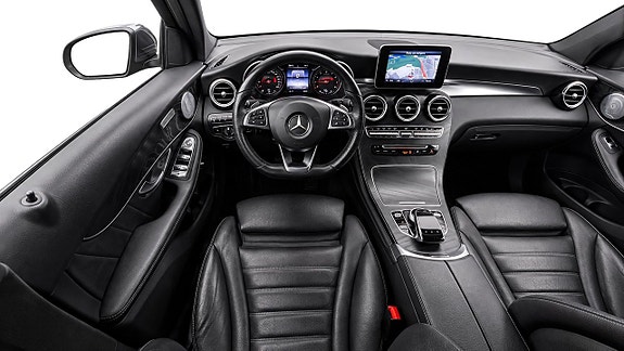 Mercedes-Benz GLC350 e 7 of 22