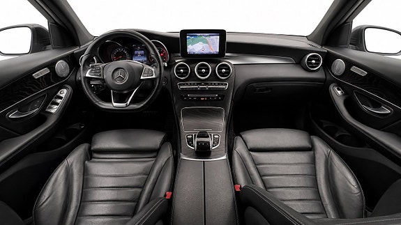 Mercedes-Benz GLC350 e 6 of 22