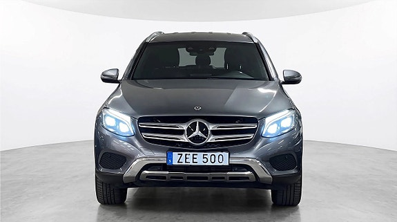 Mercedes-Benz GLC350 e 2 of 22