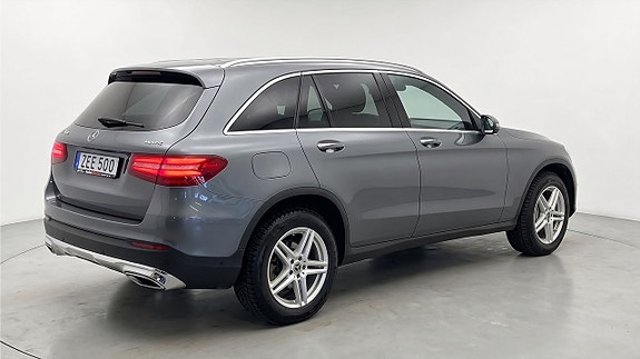 Mercedes-Benz GLC350 e 4 of 5
