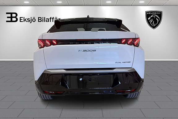 Peugeot e-3008 6 of 26