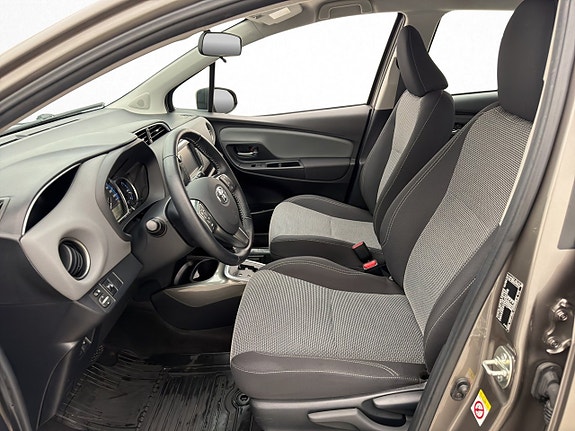 Toyota Yaris 9 of 23