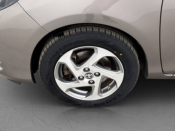 Toyota Yaris 20 of 23