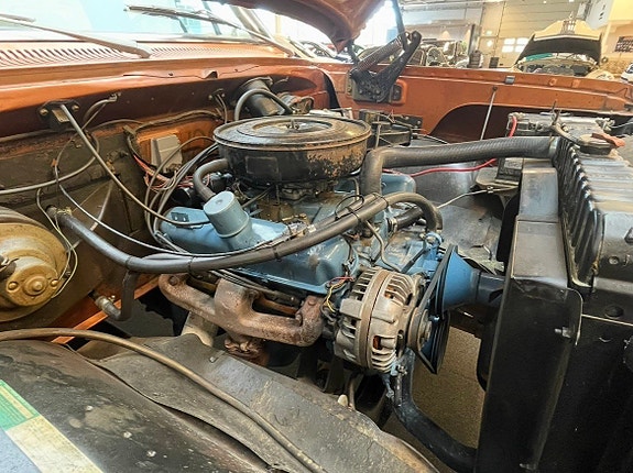 Dodge W100 14 of 18
