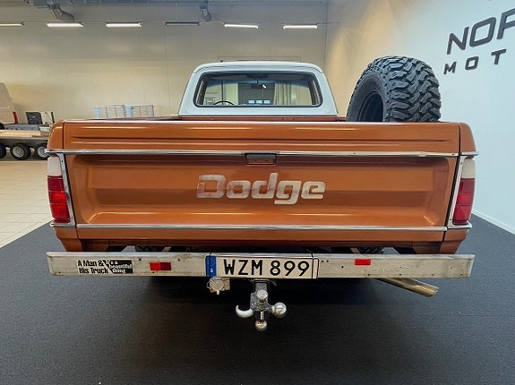 Dodge W100 17 of 18