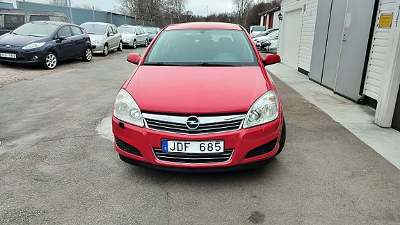 Opel Astra 8 of 13