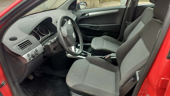 Opel Astra 9 of 13