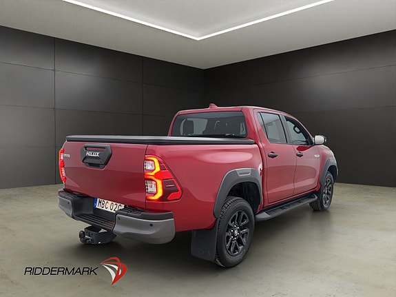 Toyota HiLux 10 of 30