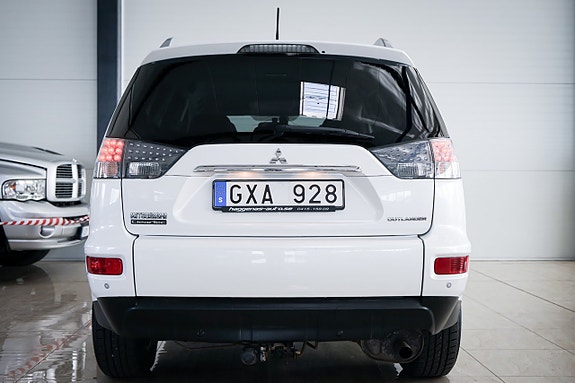 Mitsubishi Outlander 8 of 30