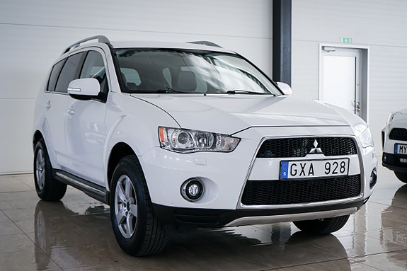 Mitsubishi Outlander 2 of 30