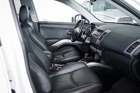 Mitsubishi Outlander 29 of 30