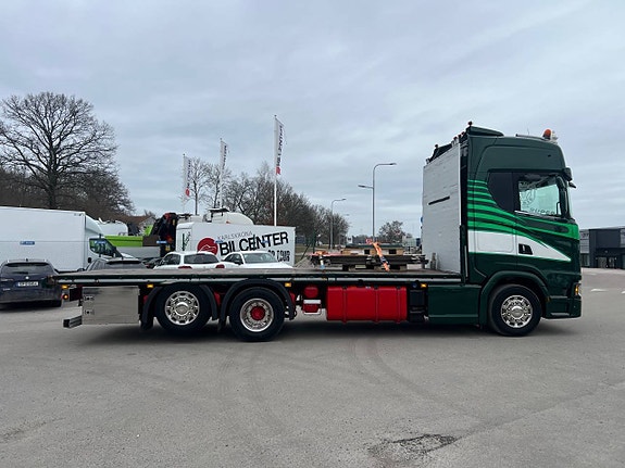 Scania S520 V8 6x2*4 Flakbil med lämmar, Euro 6 7 of 12